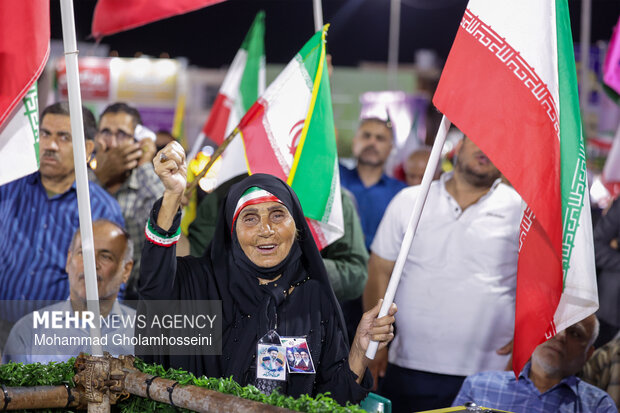 People in Bushehr denounce US-Israeli aggression against Iran
