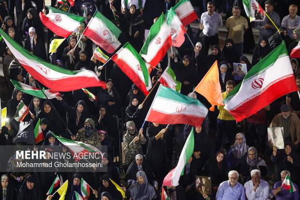 People in Bushehr denounce US-Israeli aggression against Iran
