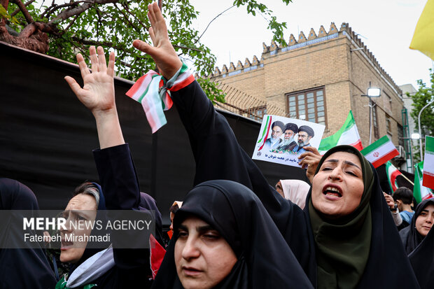 تجدید میثاق جامعه کار و تولید با رهبر شهید