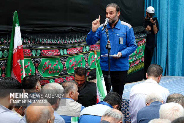 تجدید میثاق جامعه کار و تولید با رهبر شهید