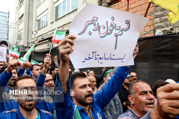 تجدید میثاق جامعه کار و تولید با رهبر شهید