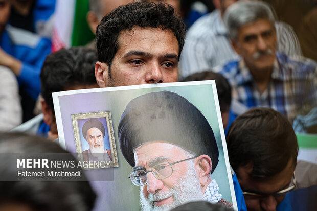 تجدید میثاق جامعه کار و تولید با رهبر شهید