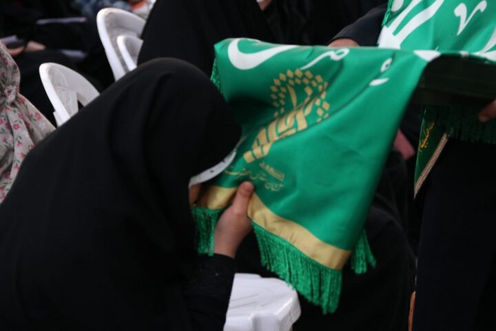 حضور خادمان امام رضا (ع) در بیمارستان ۱۷ شهریور رشت