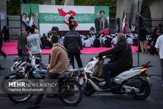 اجتماع دانشجویان جهادگر و تجدید میثاق با آرمان‌های رهبر شهید انقلاب