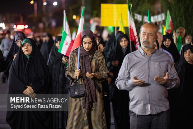 اجتماع حمایت از رزمندگان در مقابله با دشمن آمریکایی - صهیونی