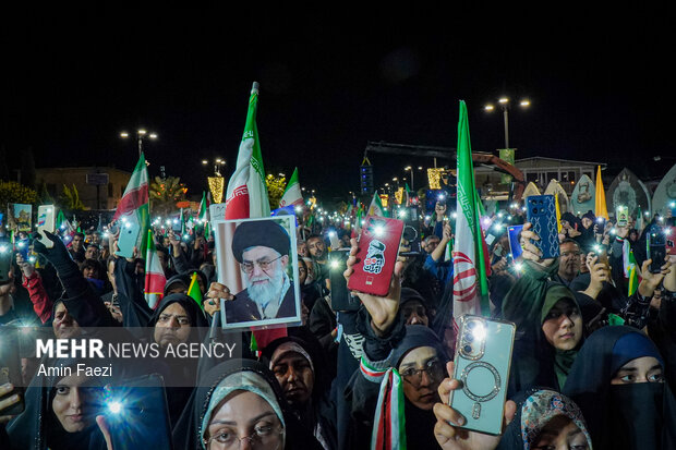 تجمع مردم شیراز