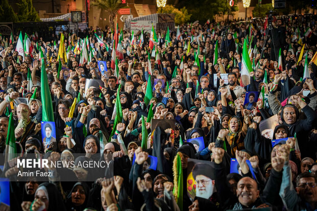 تجمع مردم شیراز