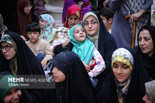 استقبال مردمی از بیرق رضوی در سنندج