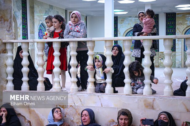 استقبال مردمی از بیرق رضوی در سنندج