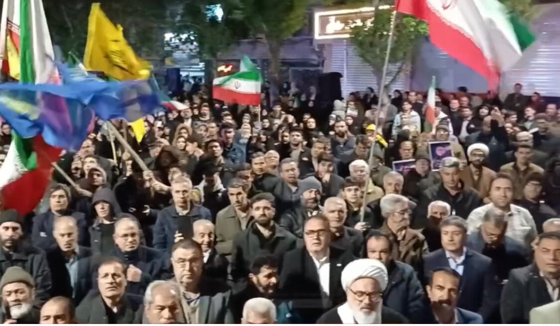 طنین فریاد «مرگ بر آمریکا» در موج ۶۵ تجمع شبانه مردم میاندوآب