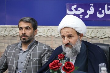 امام جمعه قرچک: معلم ها روشنگران نسل آینده هستند