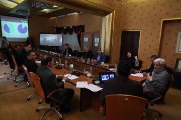 عارف: ایرانِ پساجنگ می‌تواند کشوری تحریم‌کننده شود