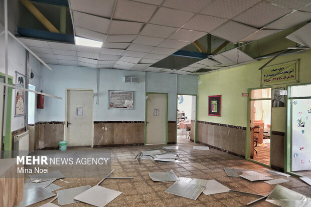 آثار تجاوزات آمریکایی - صهیونی در مدرسه باغچه‌بان تبریز