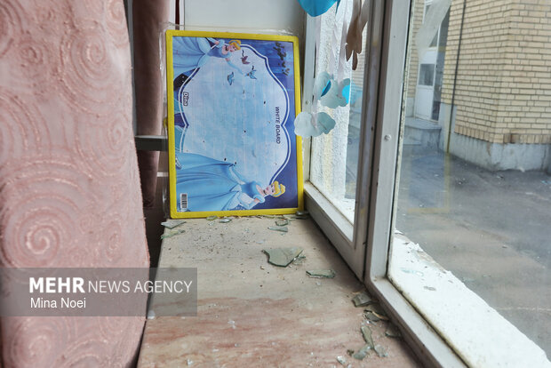 آثار تجاوزات آمریکایی - صهیونی در مدرسه باغچه‌بان تبریز