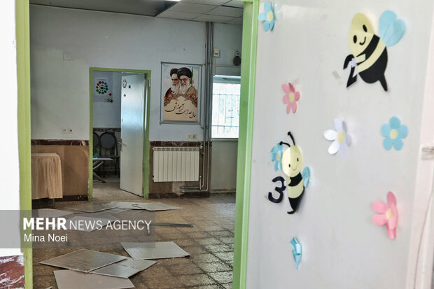 آثار تجاوزات آمریکایی - صهیونی در مدرسه باغچه‌بان تبریز