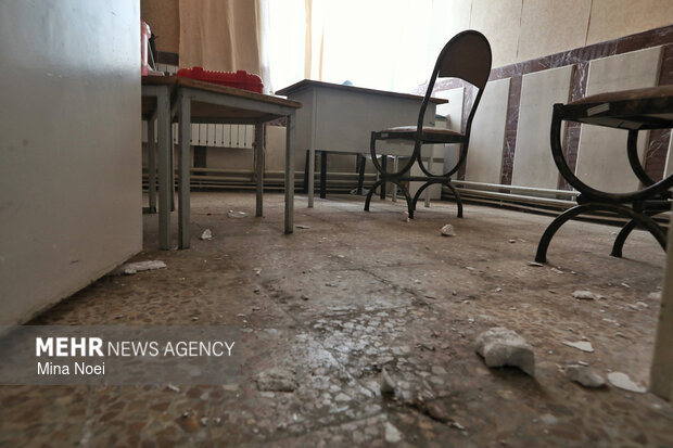 آثار تجاوزات آمریکایی - صهیونی در مدرسه باغچه‌بان تبریز