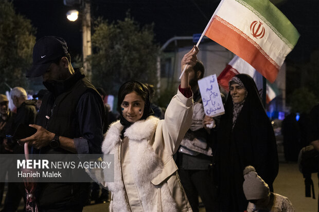 تجمع شبانه مردم کردکوی