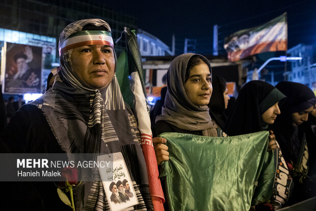 تجمع شبانه مردم کردکوی