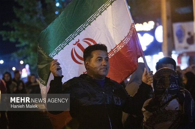 تجمع شبانه مردم کردکوی