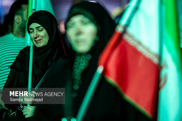 اجتماع حمایت از رزمندگان در مقابله با دشمن آمریکایی - صهیونی