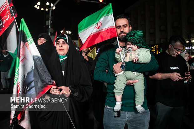 People in Tehran denounce US-Israeli aggression

