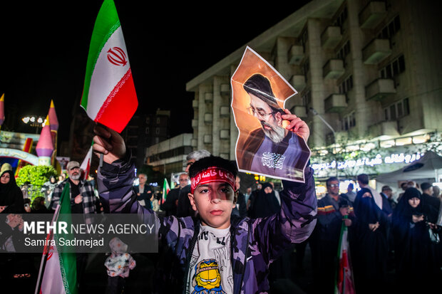 People in Tehran denounce US-Israeli aggression
