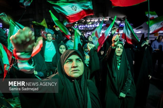 People in Tehran denounce US-Israeli aggression
