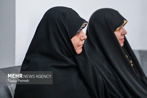 حضور اعضای حوزه علمیه خواهران کرج در منزل مهدیه اسفندیاری