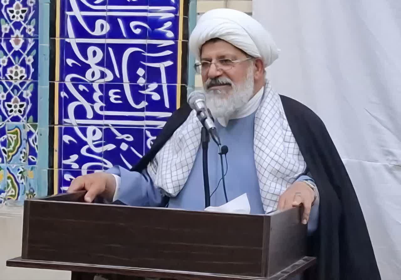 حجت الاسلام شیرازی: اقتدار نظامی ثمره پیوند مردم و نیروهای مسلح است حجت الاسلام شیرازی: اقتدار نظامی ثمره پیوند مردم و نیروهای مسلح است