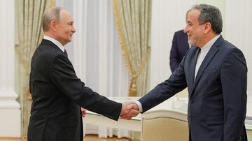 Erakçi, Putin ile bir araya geldi