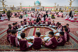 اجتماع ۱۲هزار قرآن آموز در حرم امام رضا (ع)