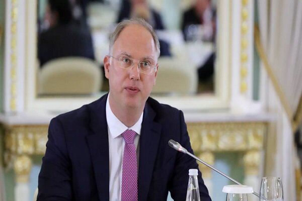 مقام روس: انگلیس یک کشور از هم گسیخته است مقام روس: انگلیس یک کشور از هم گسیخته است
