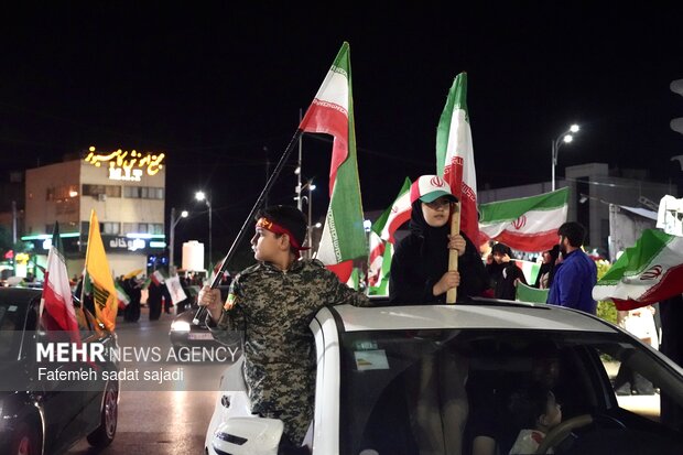 شب پنجاه و هفتم مقاومت ملی مردم کرمان در خیابان ها
