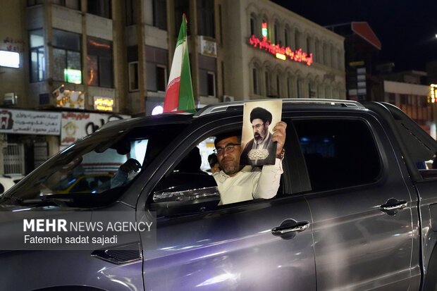 شب پنجاه و هفتم مقاومت ملی مردم کرمان در خیابان ها