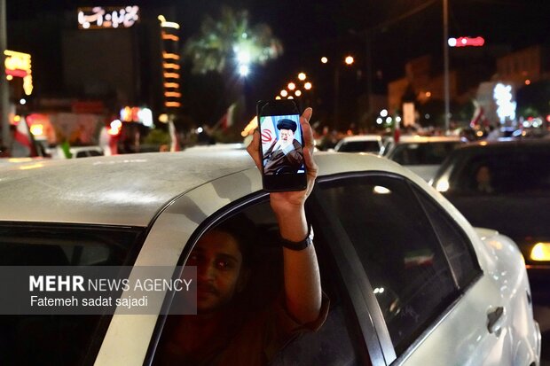 شب پنجاه و هفتم مقاومت ملی مردم کرمان در خیابان ها