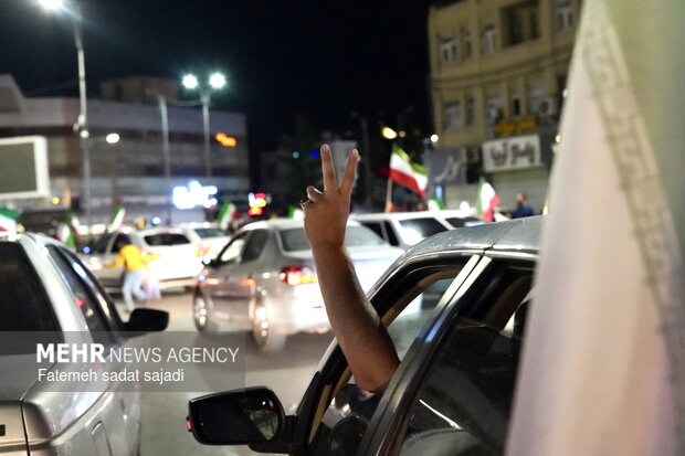 شب پنجاه و هفتم مقاومت ملی مردم کرمان در خیابان ها