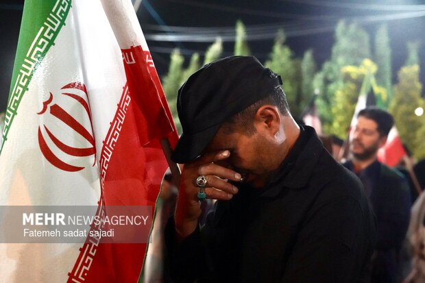 شب پنجاه و هفتم مقاومت ملی مردم کرمان در خیابان ها