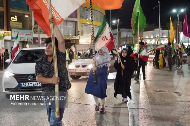 شب پنجاه و هفتم مقاومت ملی مردم کرمان در خیابان ها