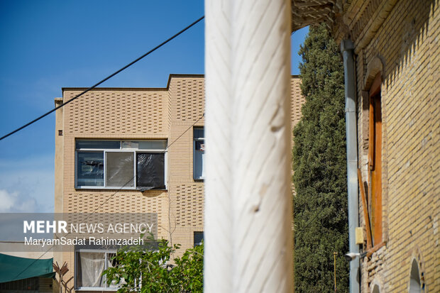 خسارت حمله دشمن به موزه تاریخ آموزش و پرورش فارس