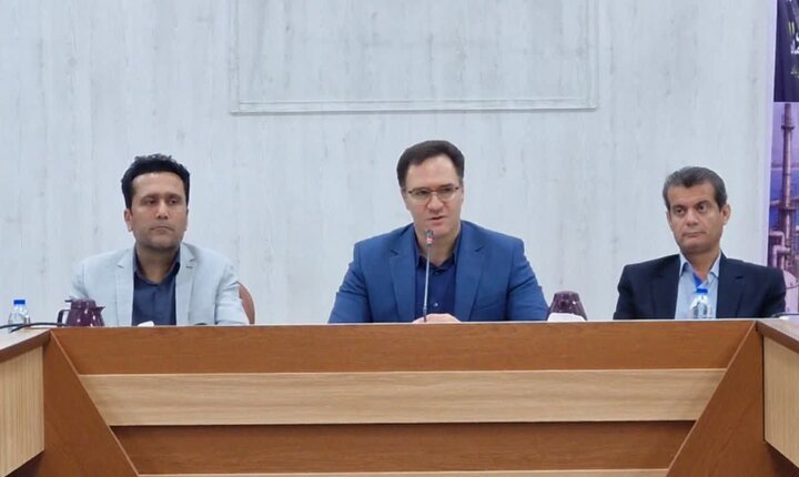 سلیمانی: تنگستان تبدیل به قطب تولید و اشتغال استان می شود سلیمانی: تنگستان تبدیل به قطب تولید و اشتغال استان می شود
