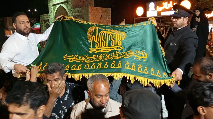 کاروان زیر سایه خورشید به جزیره هرمز رسید