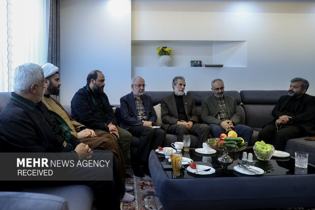 اول خانواده شهدا، دیدار با خانواده شهیدان میر