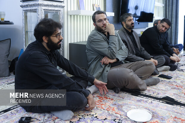 اول خانواده شهدا، دیدار با خانواده شهیدان میر