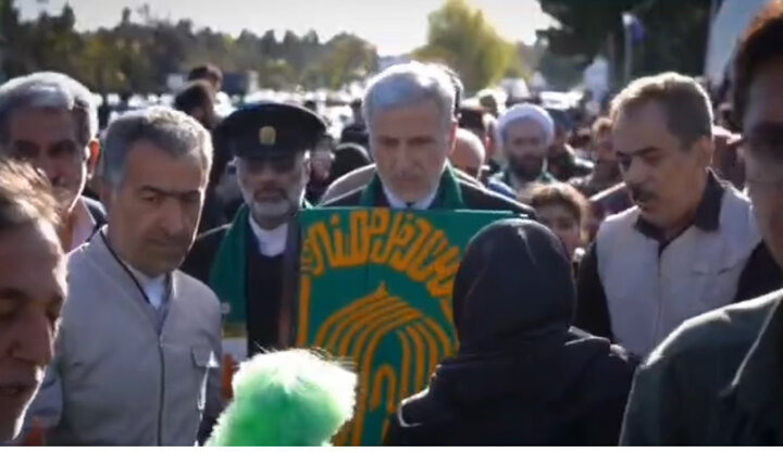 حضور کاروان زیرسایه خورشید در مزار شهدای ارومیه