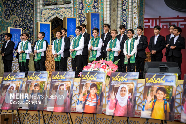 اجتماع ۱۲هزار قرآن آموز در حرم امام رضا (ع)