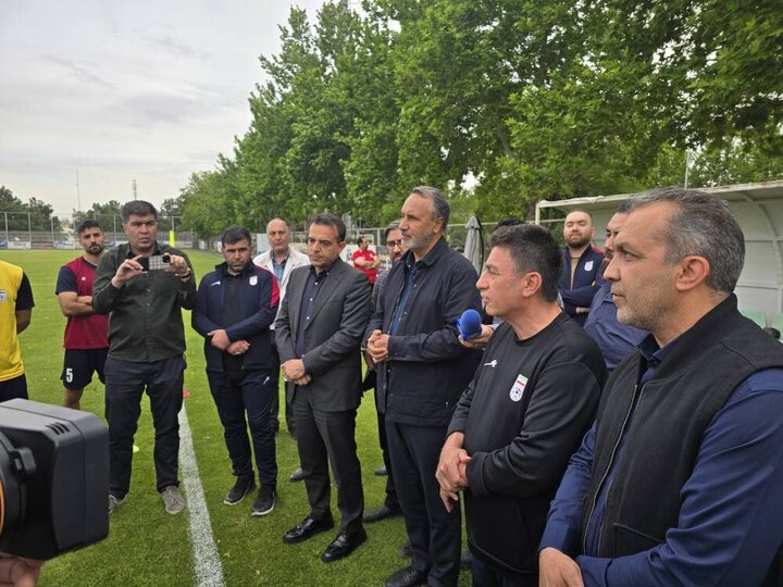 بازدید اعضای فراکسیون ورزش مجلس از کمپ تیم ملی فوتبال