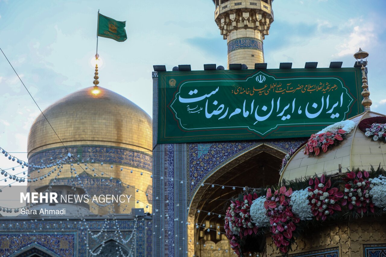 مشهدالرضا(ع) پایتخت دلدادگی؛ زائران غرق در کرامت امام رئوف