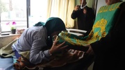 دیدار خادمان آستان مقدس رضوی با خانواده شهدای جنگ تحمیلی سوم شیروان