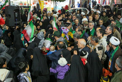 اجتماع شبانه مردم دیار آیت الله بهجت (ره) در شصتمین شب