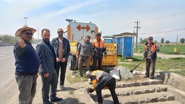 جاهد: پیگیر اصلاح و بهسازی راه‌های روستای نوجه‌ده هستیم